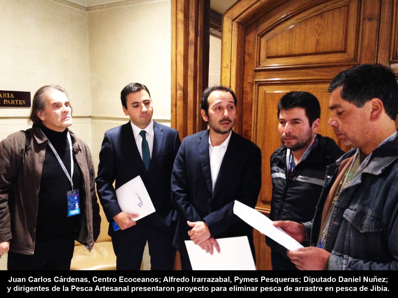 Lucha contra Pesca de Arrastre suma proyecto de Ley para que Jibia se capture solo con linea de mano