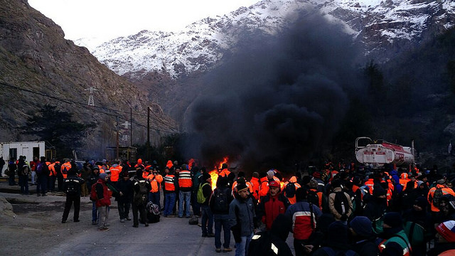 Asesinato de trabajador del Cobre por carabineros: dirigentes piden a Bachelet terminar con la violencia policial