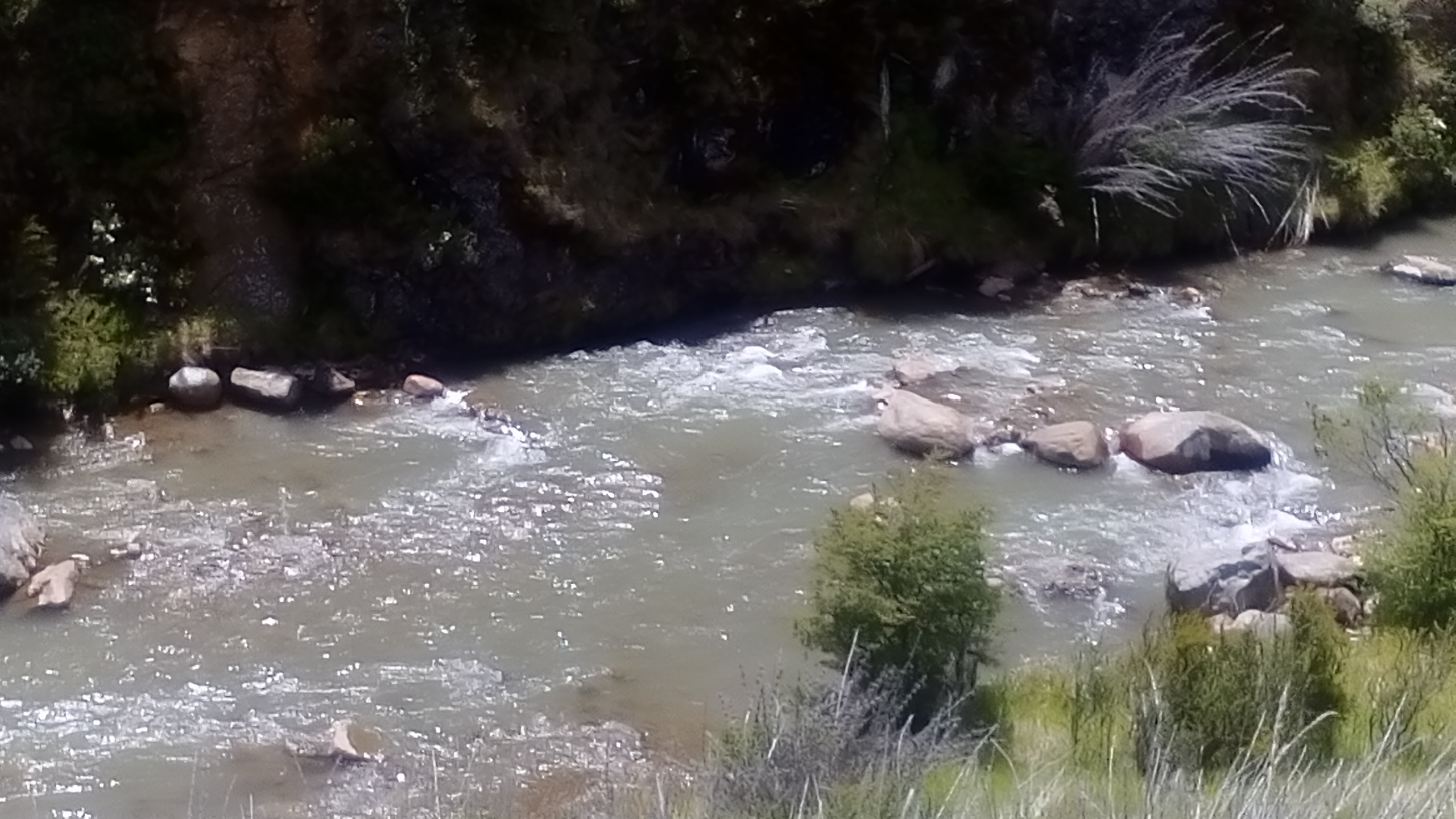 Acusan que río de la Patagonia fue contaminado por minera de Multinacional Europea