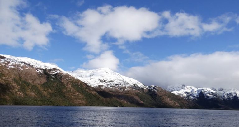 ¿Y qué tal ésta?: 2° Mayor Parque Nacional podrá ser invadido de salmoneras en Magallanes