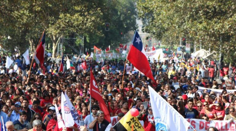 Por un 1° de Mayo de Unidad y Lucha: defendiendo la vida y los derechos de las trabajadoras y trabajadores de la industria salmonera