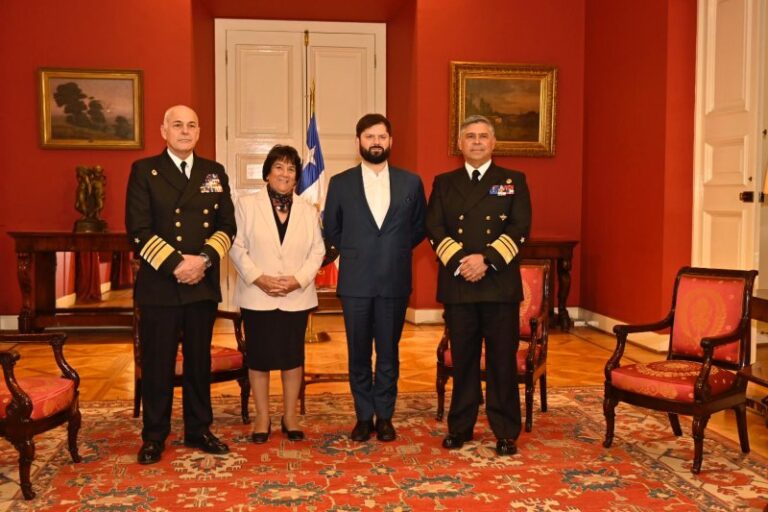 Designan a nuevo Comandante en Jefe de la Armada