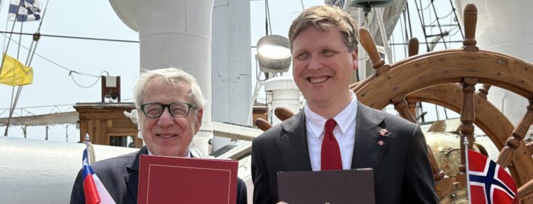 Chile y Noruega firman acuerdo de cooperación antártica